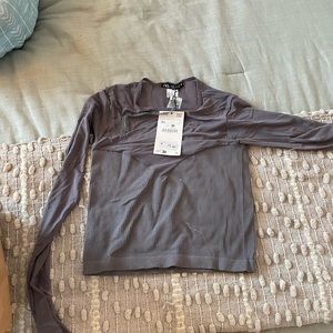 Grey long sleeve mesh knit top